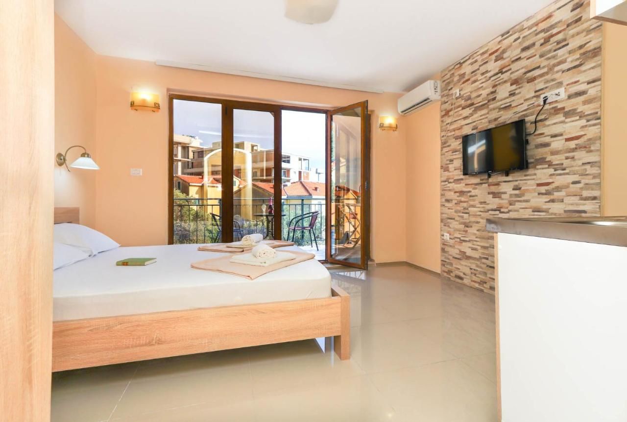 Гостевой дом Jovan Apartments Петровац