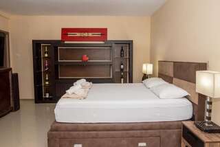 Гостевой дом Jovan Apartments Петровац Улучшенные апартаменты-6