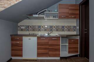 Гостевой дом Jovan Apartments Петровац Номер Делюкс с 2 кроватями размера «queen-size»-5