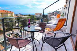 Гостевой дом Jovan Apartments Петровац Четырехместный номер Делюкс-12