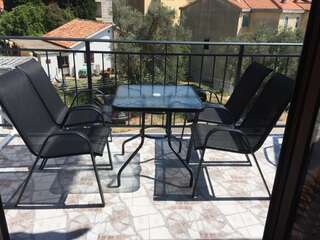 Гостевой дом Jovan Apartments Петровац Четырехместный номер Делюкс-14